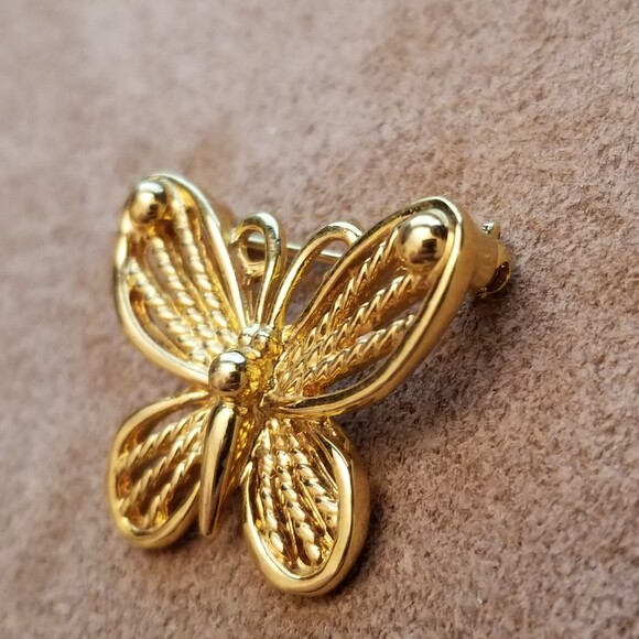 Vintage Napier Butterfly Brooch – Gold Tone Rope Detail – Signed - Picture 4 of 7